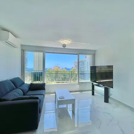 Magnificent Mediterraneo Apartamento *